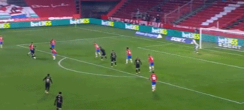 内蒙古姑娘学习射箭仅两年 射箭比赛连拿两块金牌