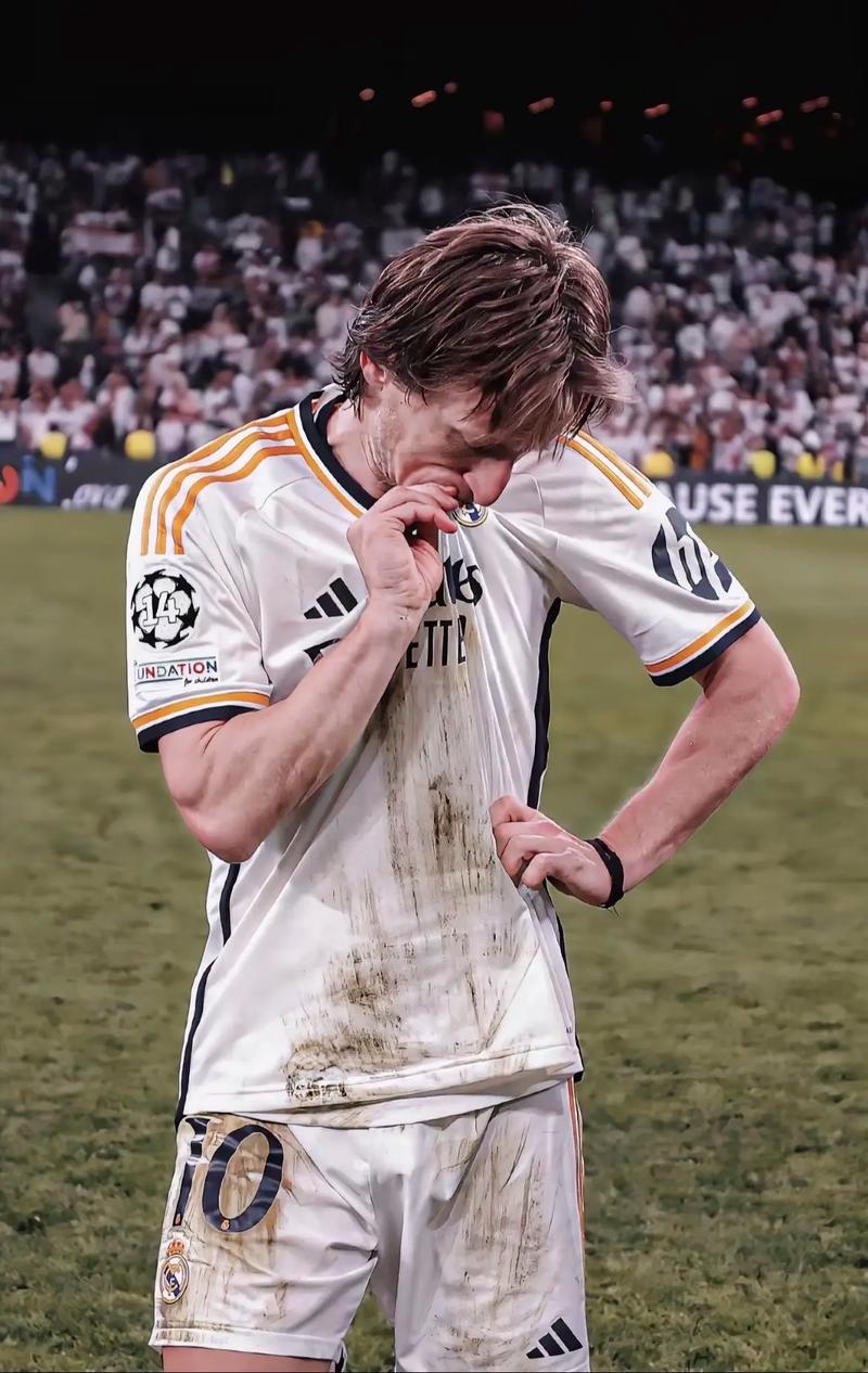 一场1-0，验出当世第一人！92场独造99球，甩开姆巴佩，冲金球奖